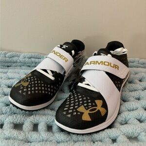 Under Armor High Jump Spikes
(UA HOVR Skyline HJ) Size M 8.5 W 10